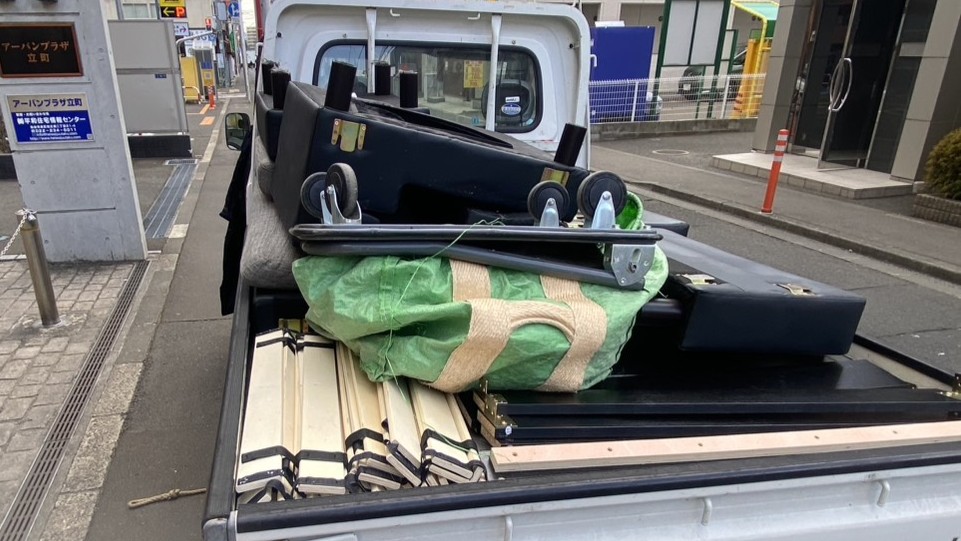 テレビを含む荷物の回収事例